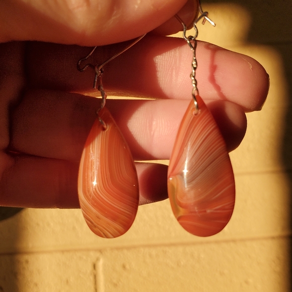 New Orange Onyx Agate Dangle Earrings. - Picture 5 of 16